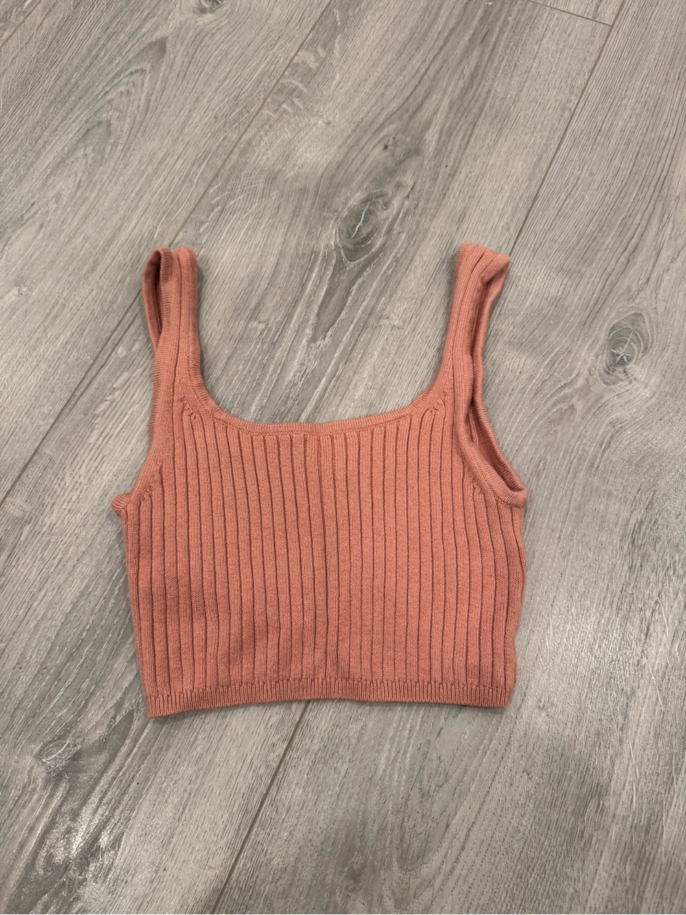 Aritzia Wilfred Manila pink/coral ribbed cropped sweater tank top